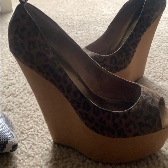 Wedges - Picture 3 of 3